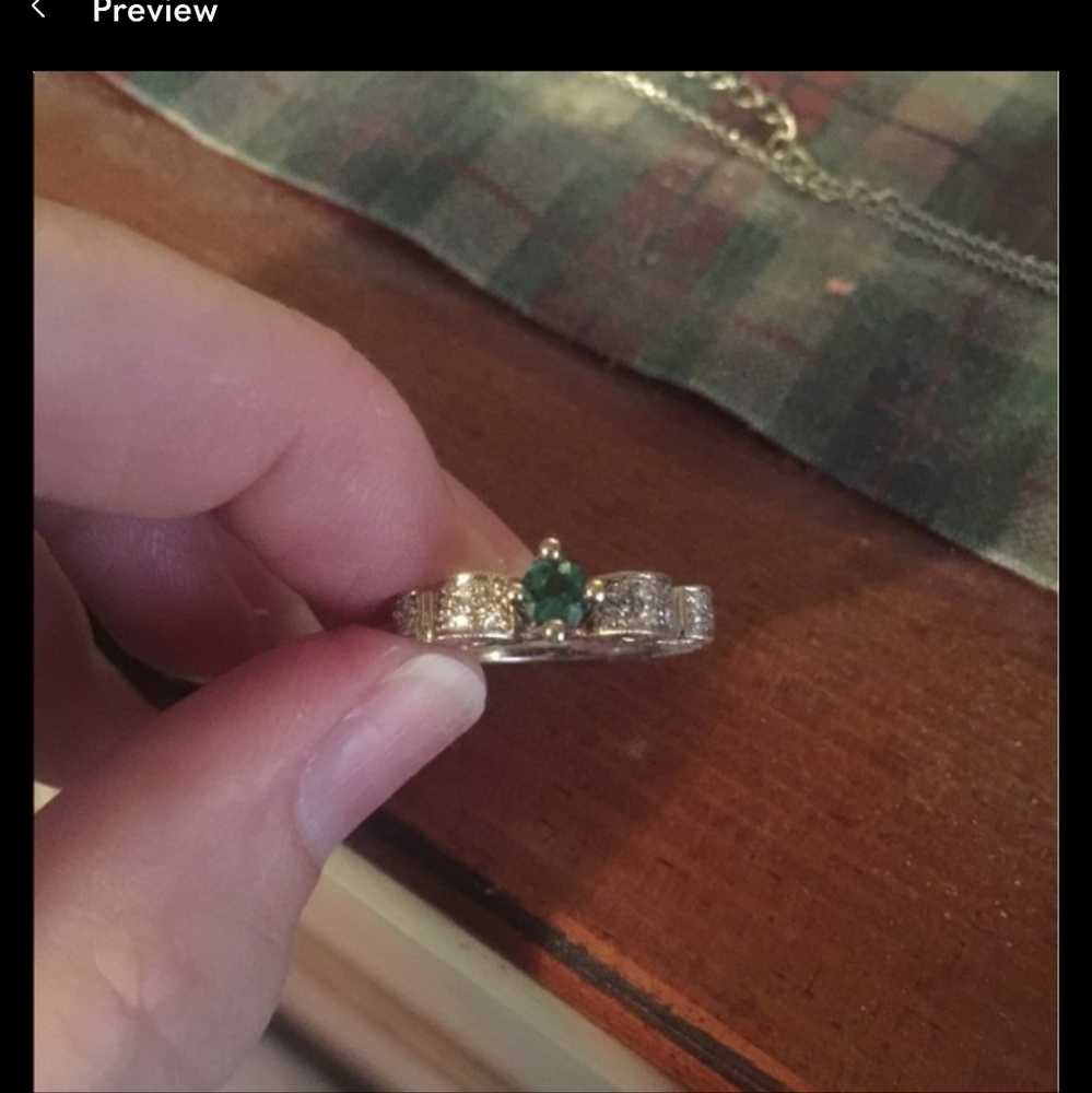 Green tourmaline and diamond ring